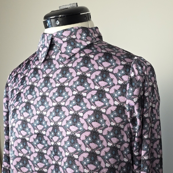 Tristan Floral Print Blouse with Bell Sleeves & Pearl Back Buttons – Size P/S - Picture 3 of 11